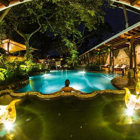 Hotel Museo Spa Casa Santo Domingo Antigua Luaran gambar The resort's swimming pool