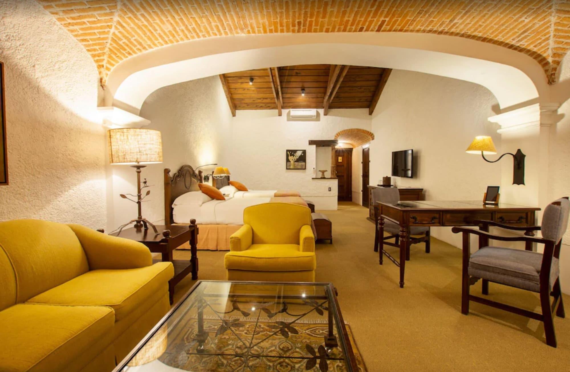 Hotel Museo Spa Casa Santo Domingo Antigua Luaran gambar Suite at the Hotel El Dorado